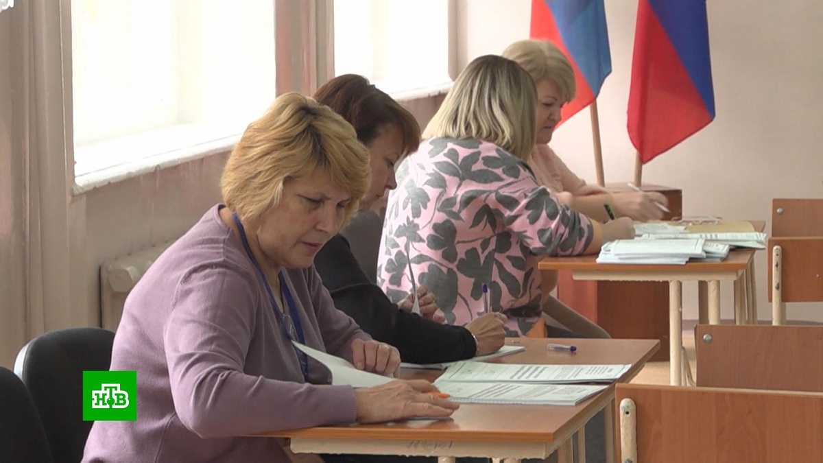    «Возвращение в семью»: результаты референдумов в Донбассе подведут максимально быстро