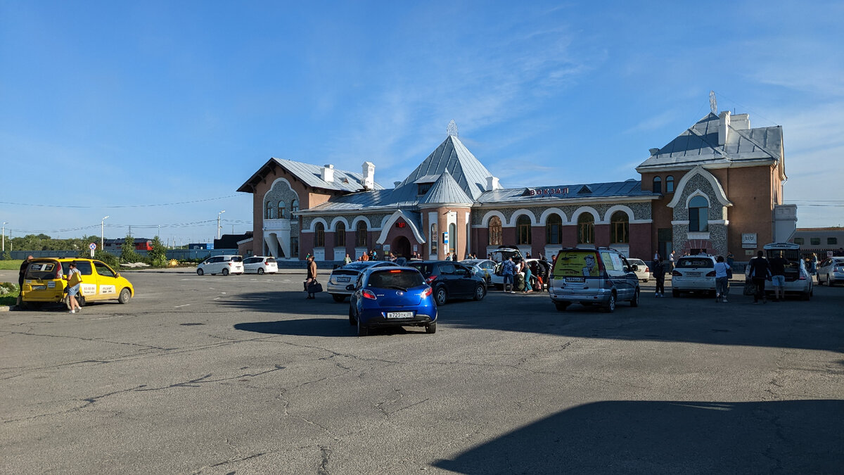 Железнодорожный вокзал, улица Станционная, 70