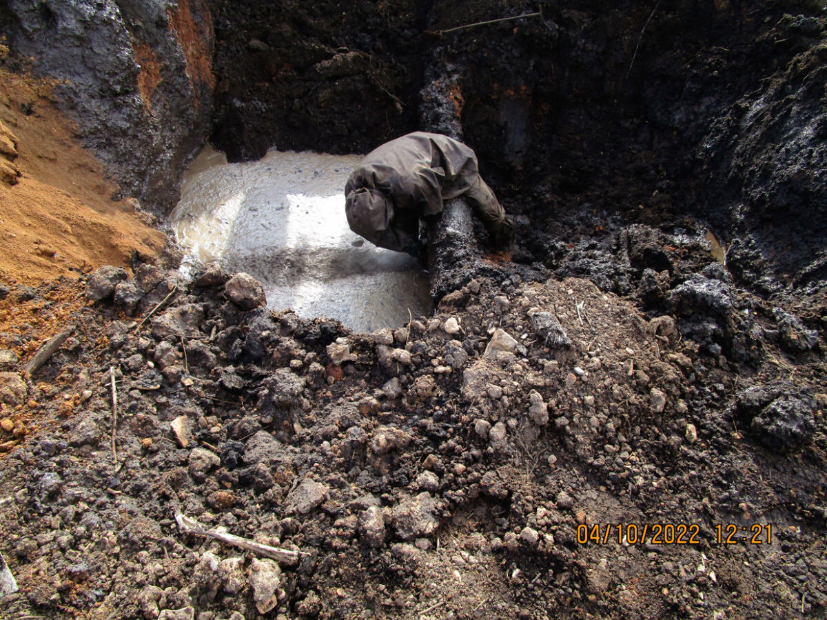    В Оренбуржье на сельскохозяйственных землях произошло три порыва нефтепроводов Марина Шарт