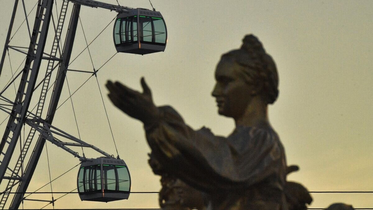    Самое большое колесо обозрения в Европе "Солнце Москвы" © РИА Новости / Алексей Куденко