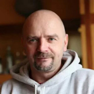 Данные о 60 277 поляках в советском плену взяты из архивов (ЦХИДК. Ф.1п,  оп. 32–6, д.2, л.8–9), использованных в книге «Россия и СССР в войнах  XX века. Потери вооружённых сил» под редакцией Григория Кривошеева.