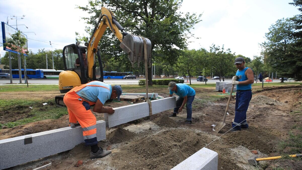    Благоустройство Волоколамского шоссе© РИА Новости / Антон Денисов