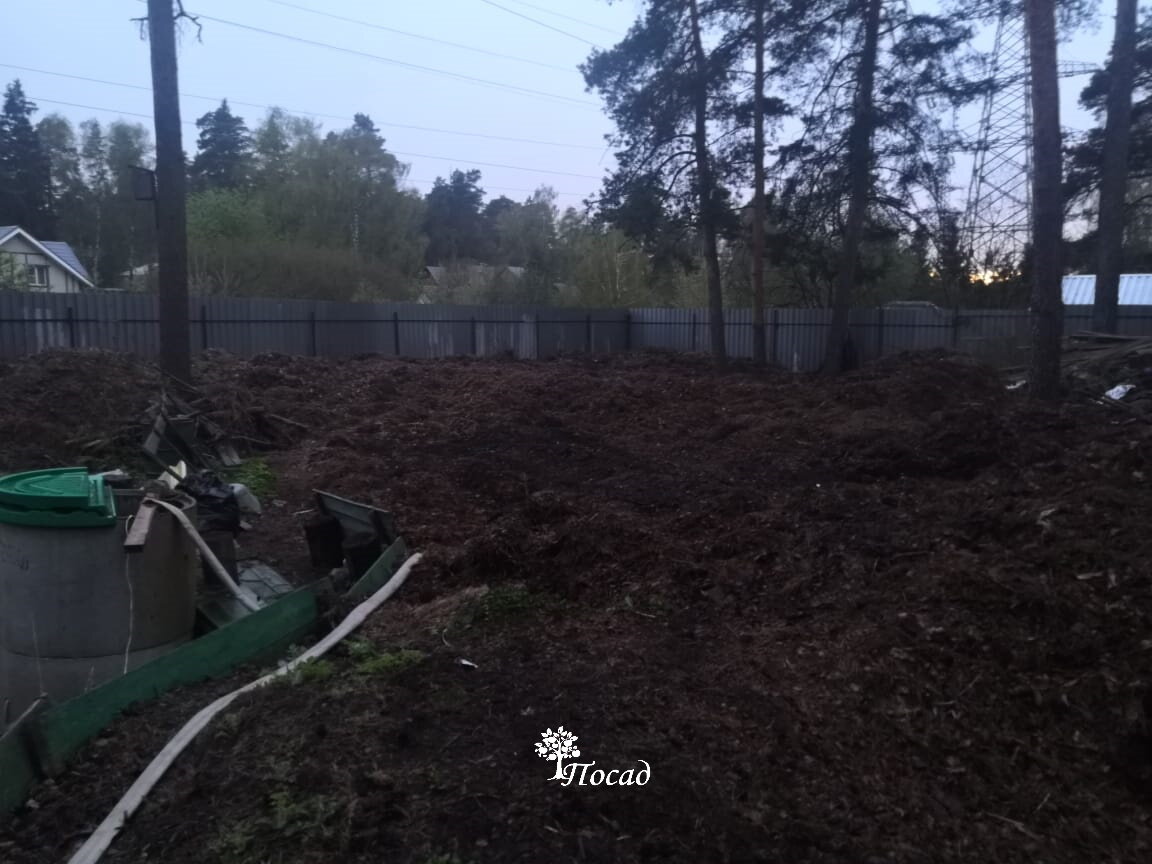 Фотографии делали в сумерках, в дождь, так что качество - не очень, извините.