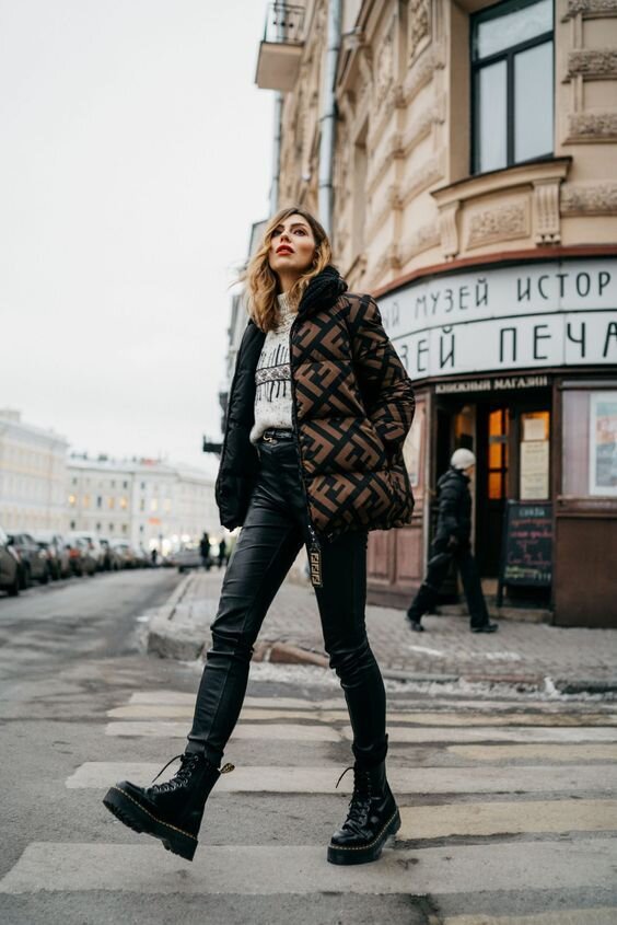 Вот такие ботинки в духе Dr. Martens - настоящая "зимняя классика" для меня. Фото с Pinterest