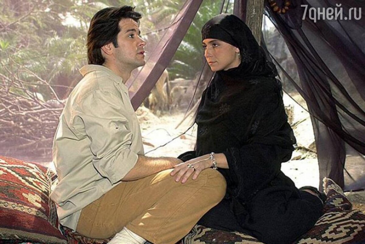    «Клон», 2001 — 2002 кадр из сериала