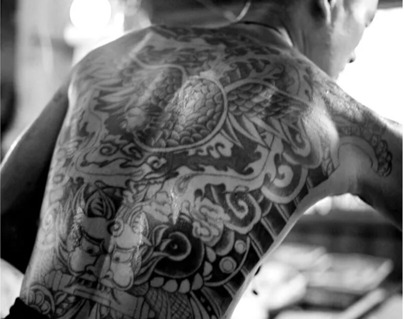 Триада тату. Татуировки триады. Тату китайской Триада. Татуировки триады фото