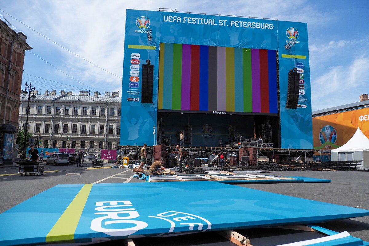 Где в Петербурге посмотреть трансляцию чемпионата Европы по футболу |  Редактор из Петербурга (который теперь в Москве) | Дзен