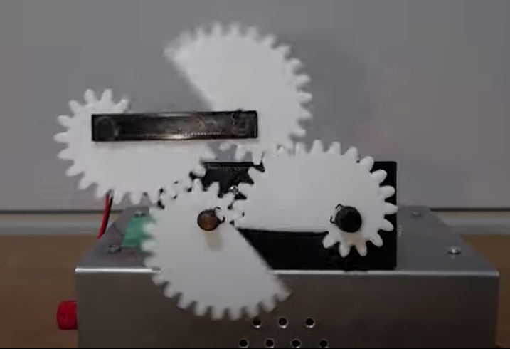 ист: https://www.youtube.com/watch?v=2ek_IXNVxK0 spiral type gears