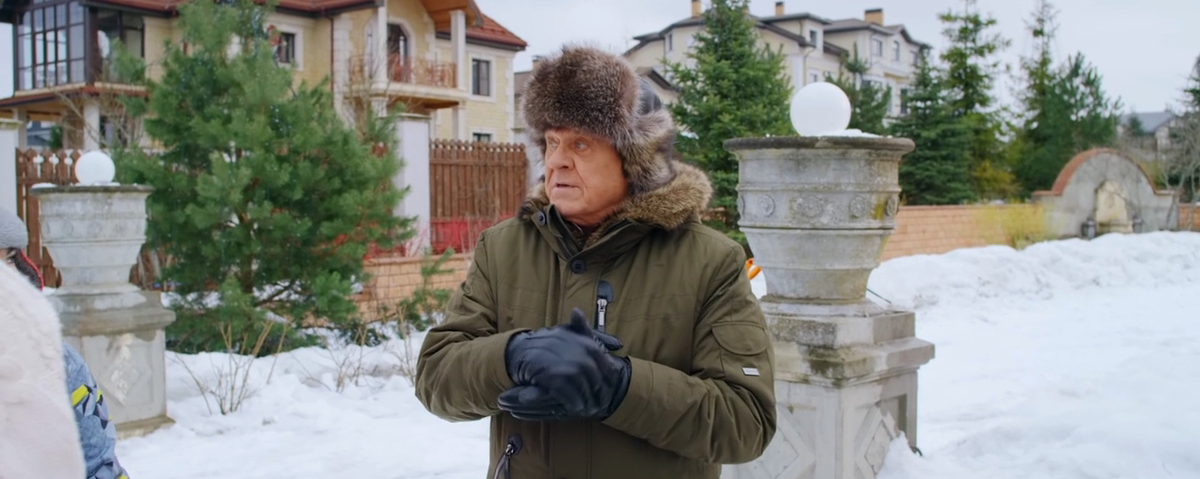 Кадр из кинофильма "Новогодний переполох", 2017 г., режиссер Кирилл Папакуль, сценаристы Саид Давдиев, Евгений Шелякин, Андрей Галанов, композиторы Михаил Морсков, Артем Федотов (скриншот для иллюстрации)