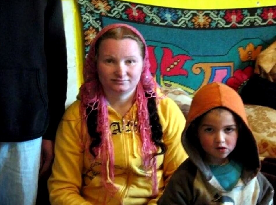 Рифка Станеску с внуком, кадр из программы