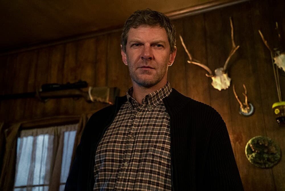     Сэм Хэзелдайн в 1 сезоне сериала «Песочный человек» (2022)