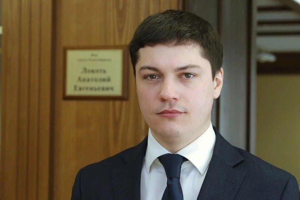     Вице-мэра Новосибирска Артема Скатова отстранили от должности. Фото: соцсети