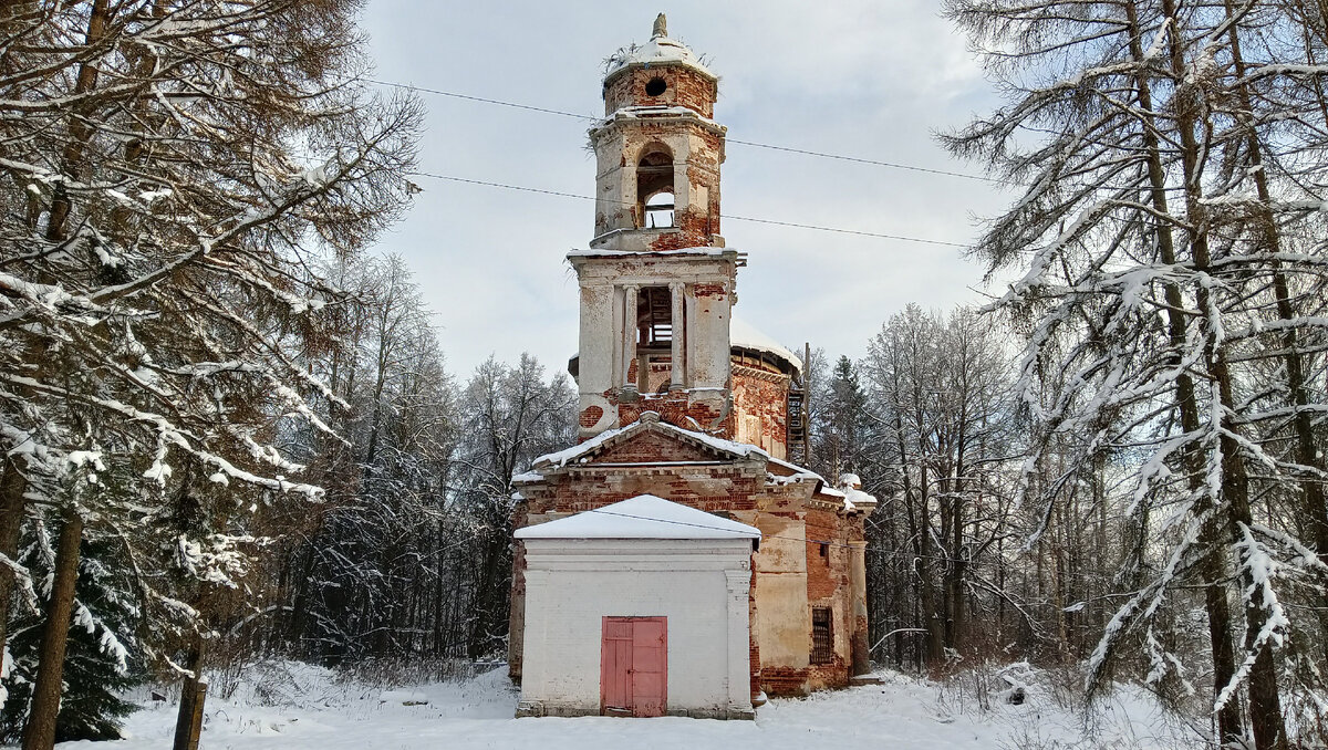 Спаса церковь в д. Братково Старицкого района Тверской области