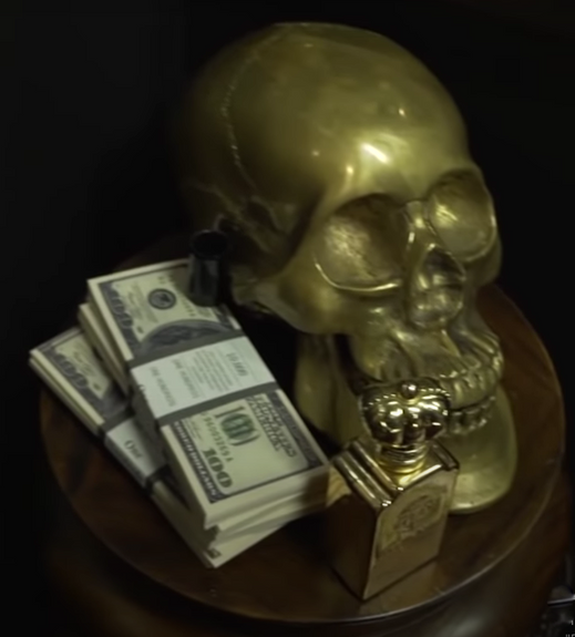    Натюрморт с деньгами в стиле vanitas