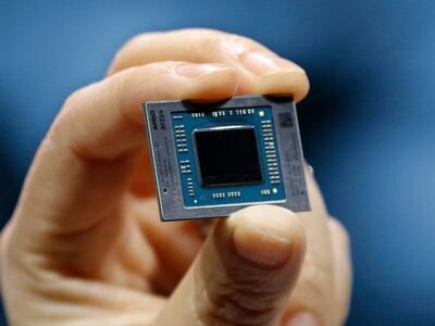    AMD: мобильные чипы Ryzen 7040 мощнее аналогов Apple на 30%