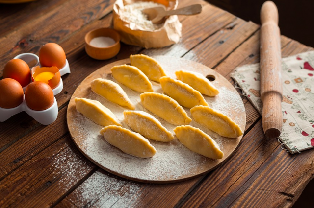    Вареники с сюрпризом. Что означают начинки для гадания на Старый Новый год?