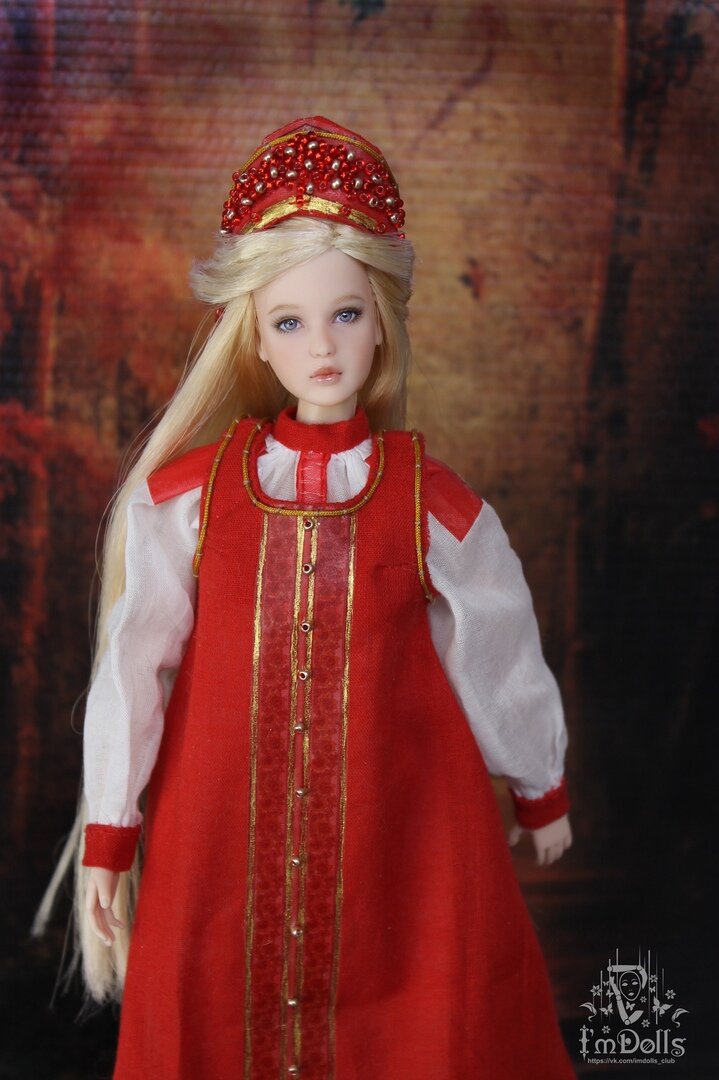 Традиционная кукла в русском стиле