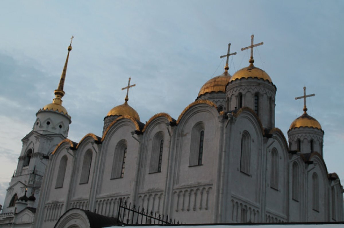    Вопрос передачи Успенского собора Владимирской епархии приостановлен