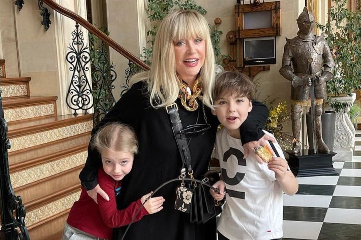     «С вас сто долларов!»: дети Аллы Пугачевой поразили ее, исполнив «цирковой» трюк