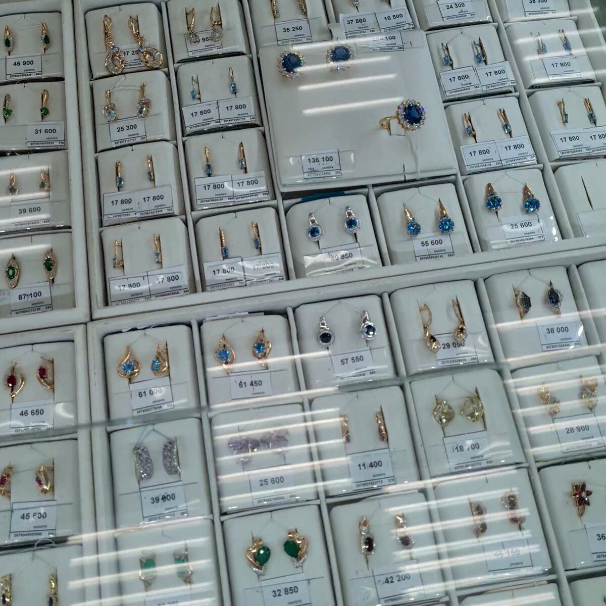 Изумительные серьги.