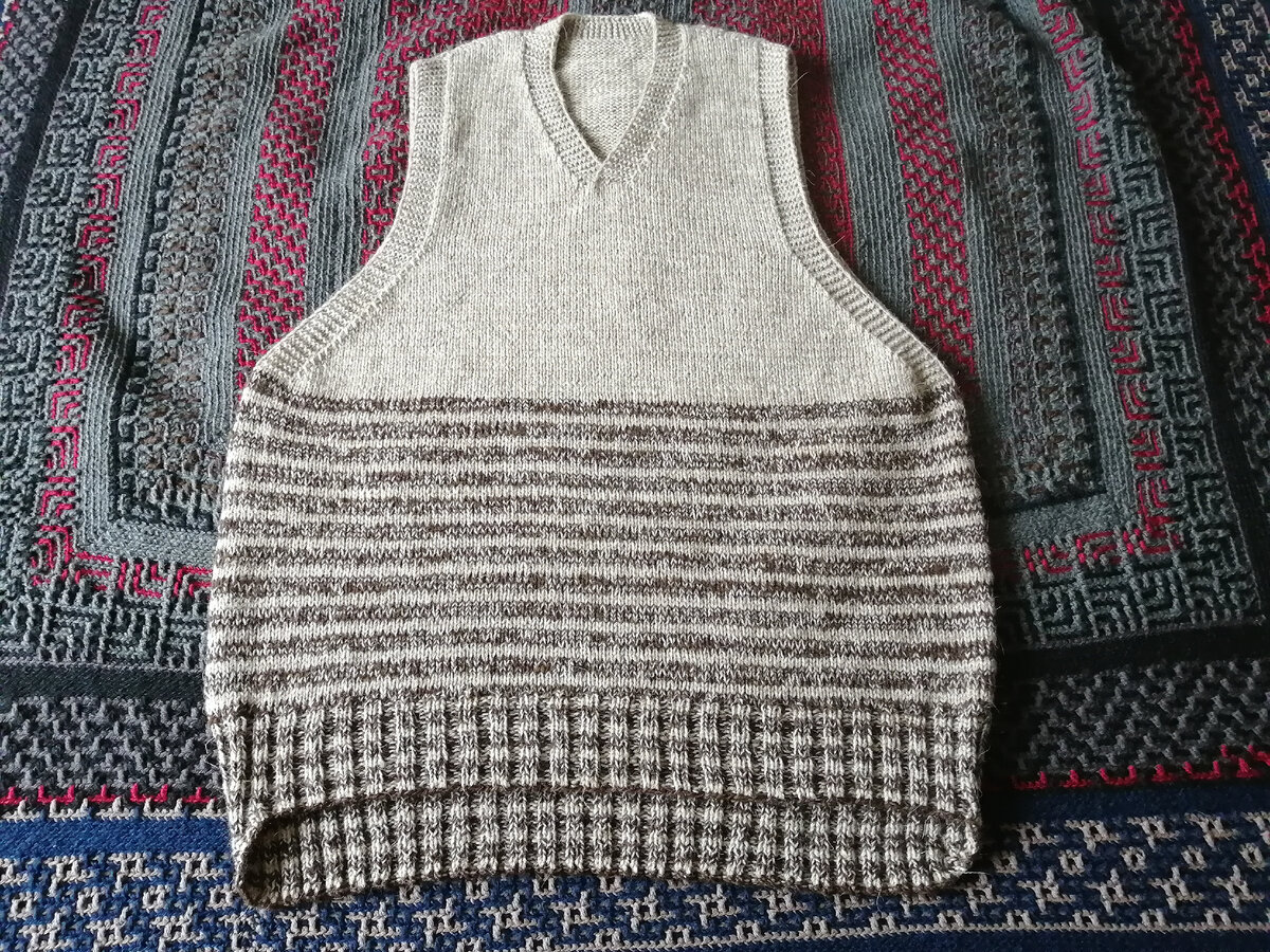 Вот и сам жилет