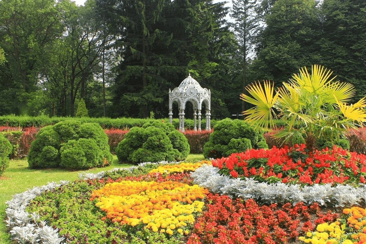 красивые сады в москве