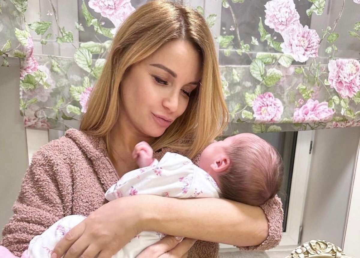     ОЛЬГА ОРЛОВА С ДОЧЕРЬЮ АННОЙ Фото: соцсети