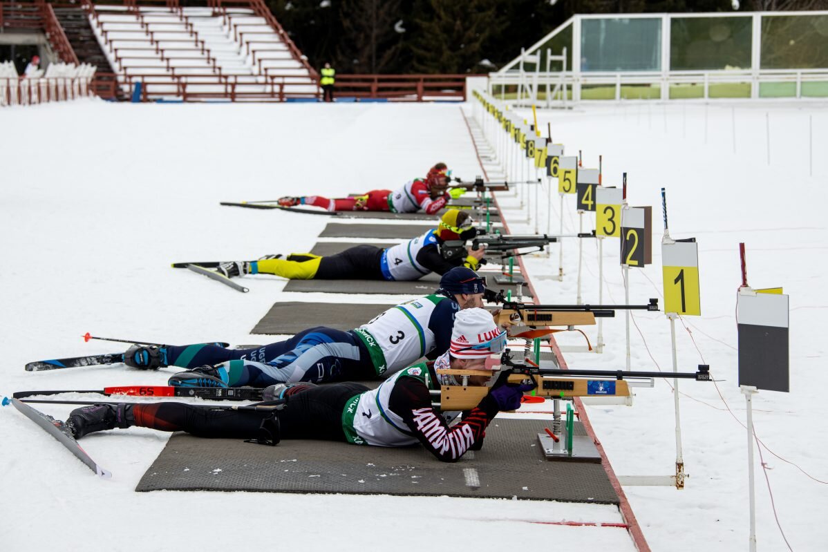    Сургутянин Роман Гамаюнов взял «бронзу» на первенстве России по биатлону среди лиц с ПОДА