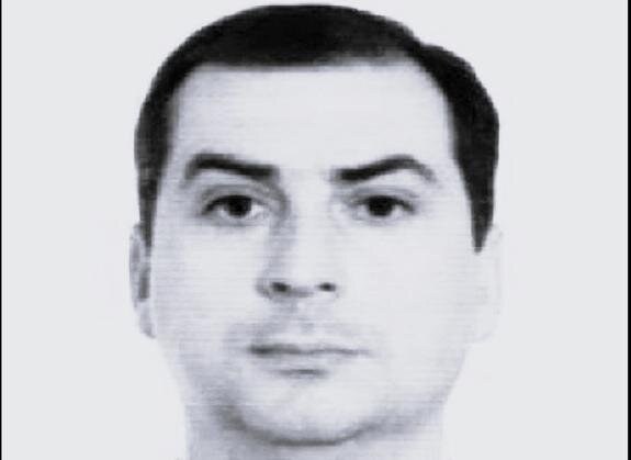    Врач Михаил Мазур.