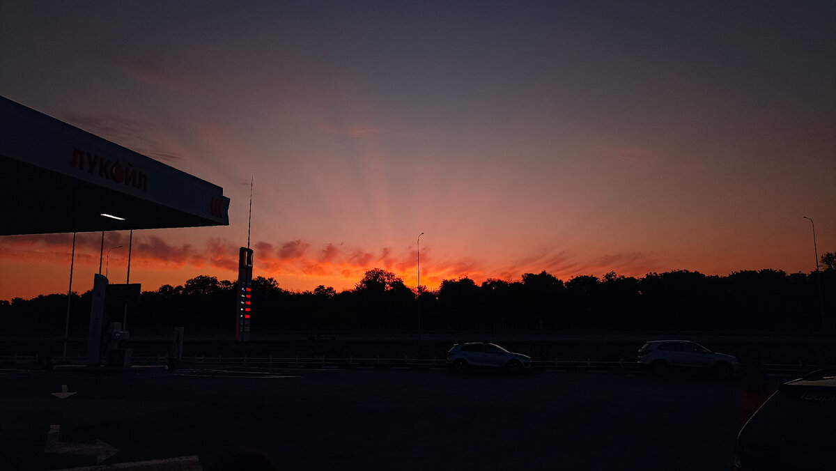 Трасса М4 где-то в Краснодарском крае. Август 2022 г.