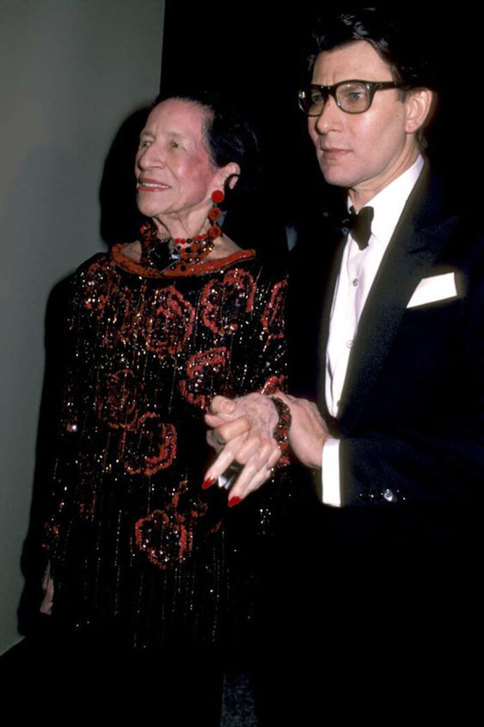   Диана Вриланд и Ив Сен-Лоран на Met Gala в 1985 году@nymag