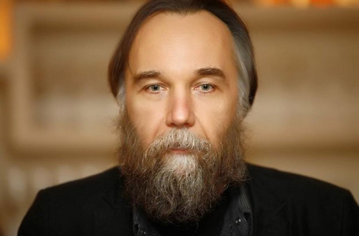 Александр Дугин