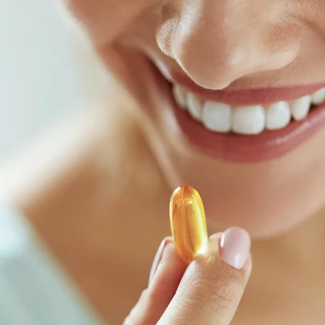 Какие витамины лучше принимать для зубов волос
