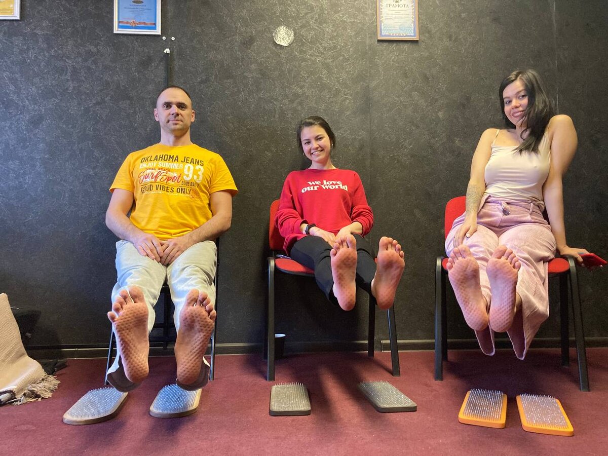 Фото с моей практики гвоздестояния 20.02.2022