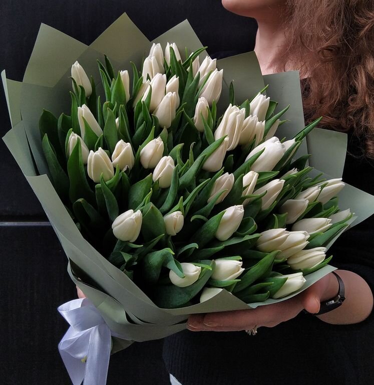 Букет из 51 тюльпана