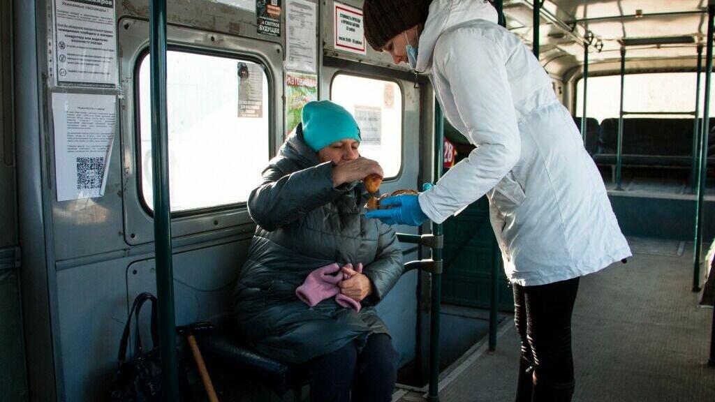     Во время аппаратного совещания глава города поручил профильным структурам мэрии организовать работу «социального автобуса».