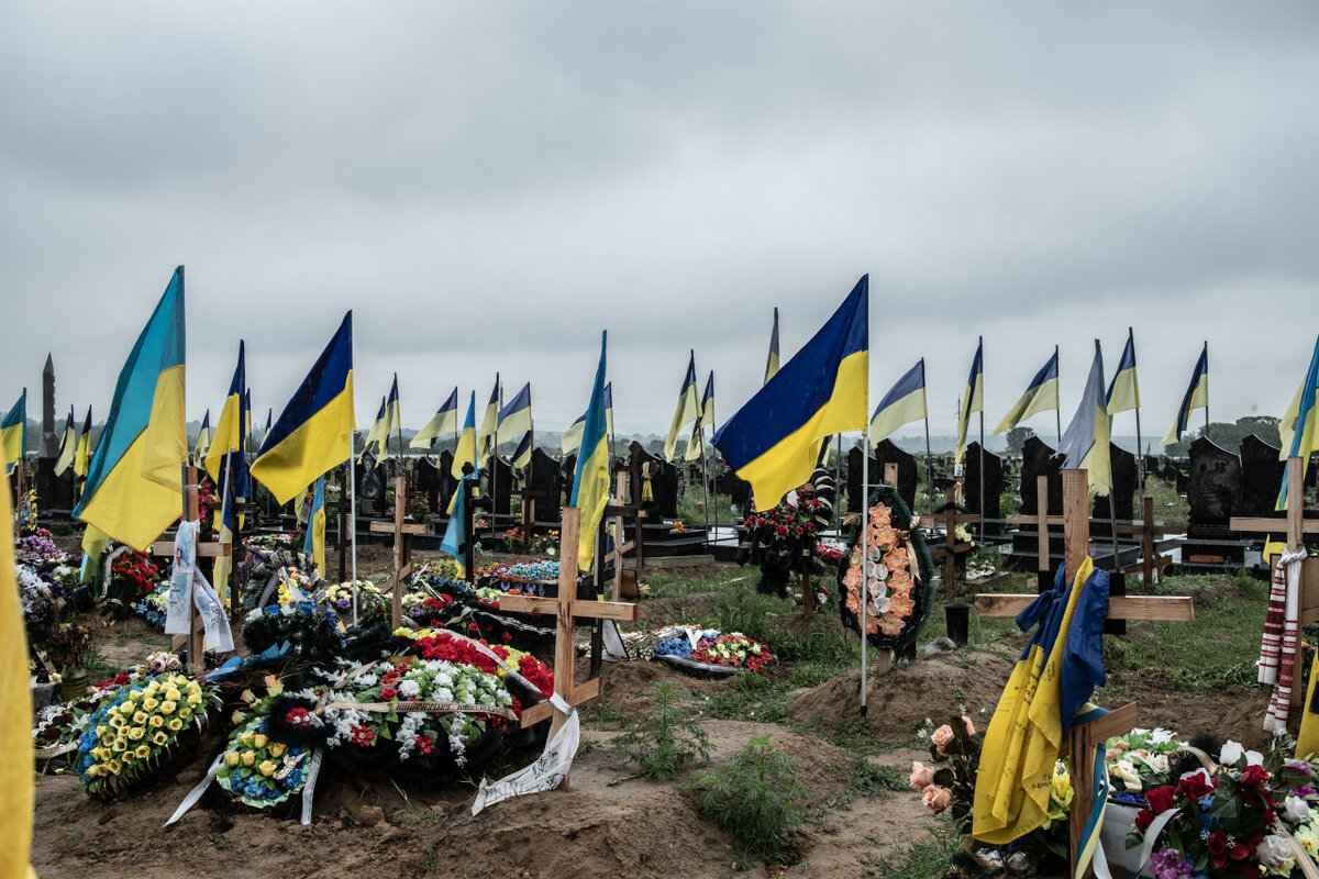 Фото украинских кладбищ военных