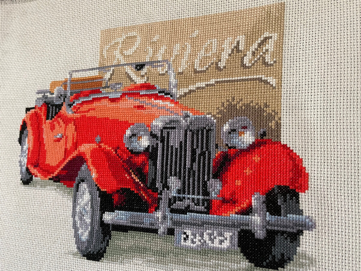 Фото справа