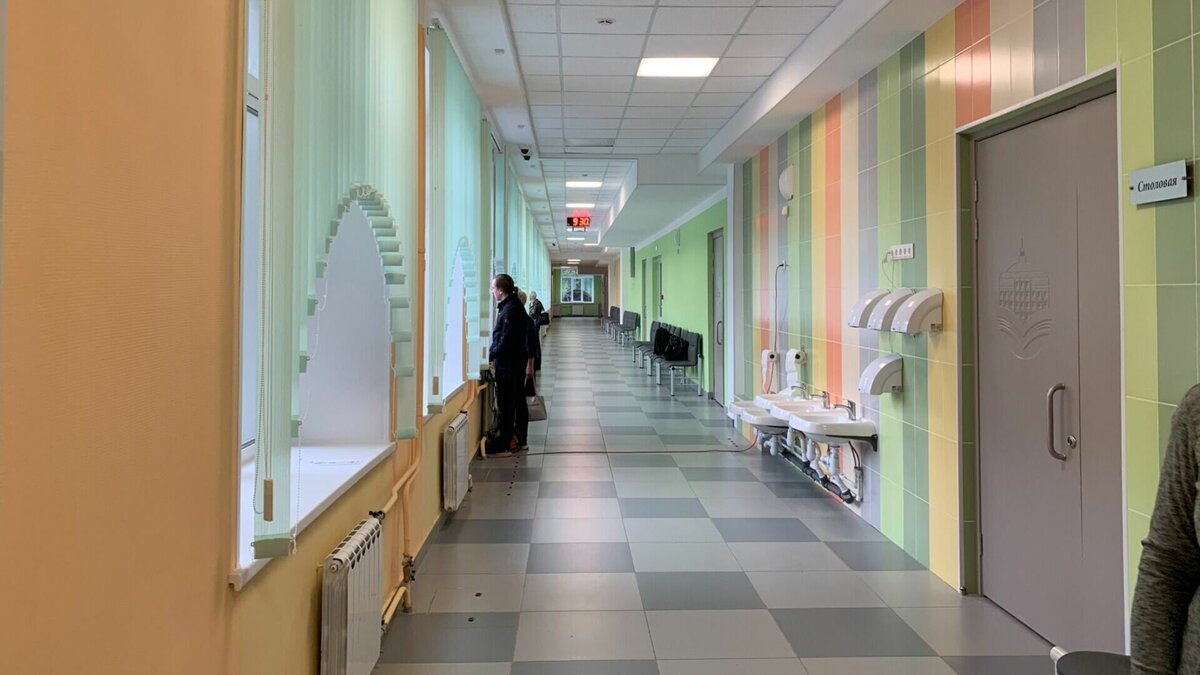     Семь новых школ откроют в Тюменской области к 1 сентября. Три из них расположатся в микрорайонах Плеханово, Тура и Ямальский-2, еще четыре — в селах Новотроицкое Нижнетавдинского района, Крашеннино Упоровского района, деревне Митькинское Вагайского района.