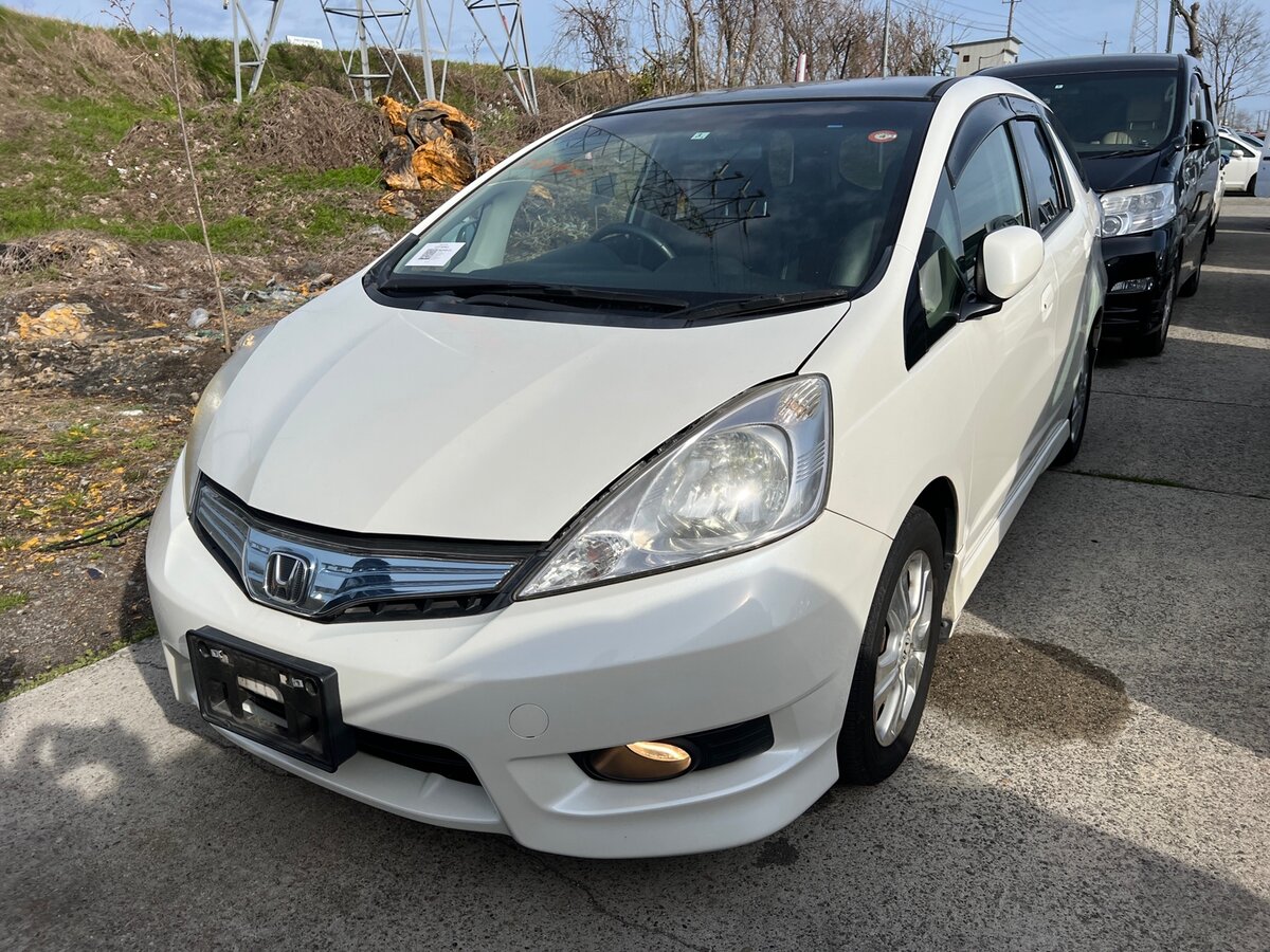 Взяли Honda Fit Shuttle в максимальной комплектации в бюджет 816 000  рублей. | Авто из Японии | Дзен