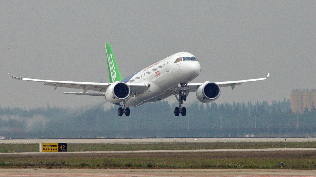 Китайский самолёт Comac C919. Взято из Яндекс-картинок  