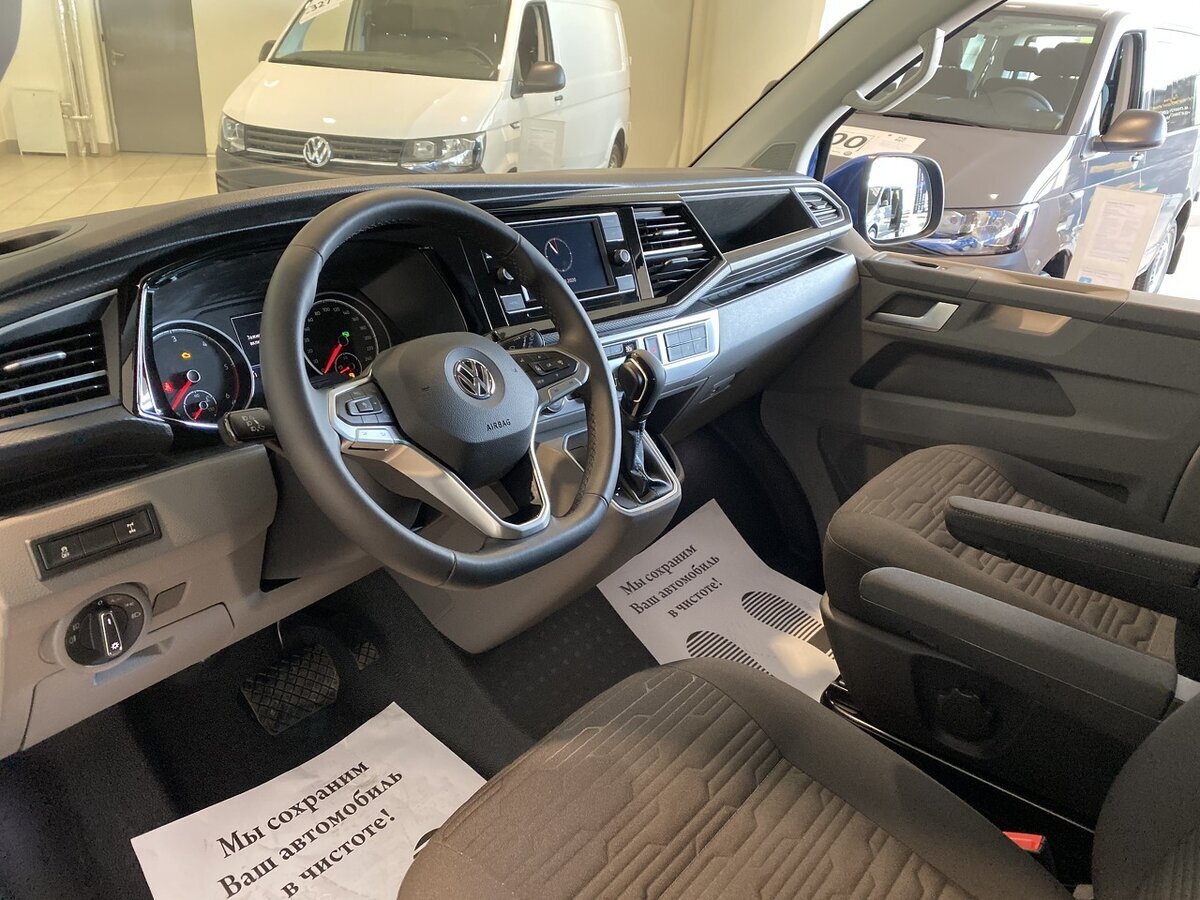 РњРёРЅРёРІСЌРЅ Volkswagen Caravelle 2020
