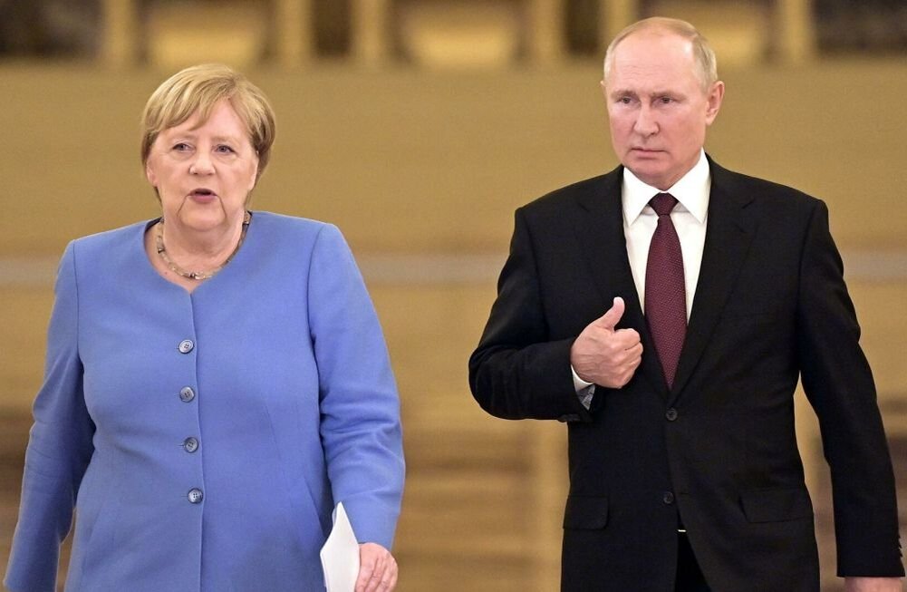 Встреча глав РФ и ФРГ Владимира Путина и Ангелы Меркель в Кремле. 20 августа 2021 года. Источник: sputniknewslv.com