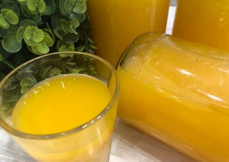 В этом году практически весь урожай тыквы пустила на тыквенный сок, делается не сложно, а тыква не выдаёт себя