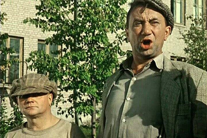 Кадр из фильма «Операция «Ы» и другие приключения Шурика», 1965 г., режиссер Леонид Гайдай 