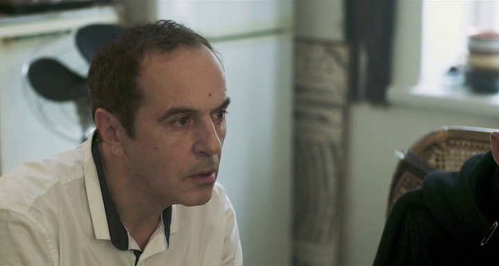 Это Давид Гурамыч. Играет Мераб Нинидзе.