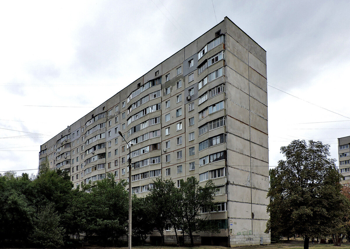 II-57, двенадцатиэтажная. 