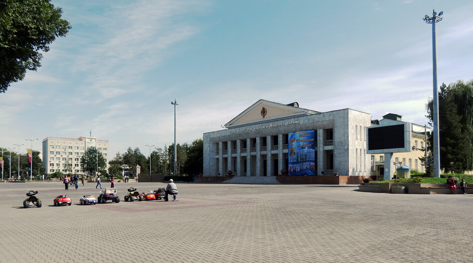 Талды кургане где. Город Талды Курган. Талды-Курган Казахстан. Талды Курган центр. Казахстан город Талды- Курган показать.