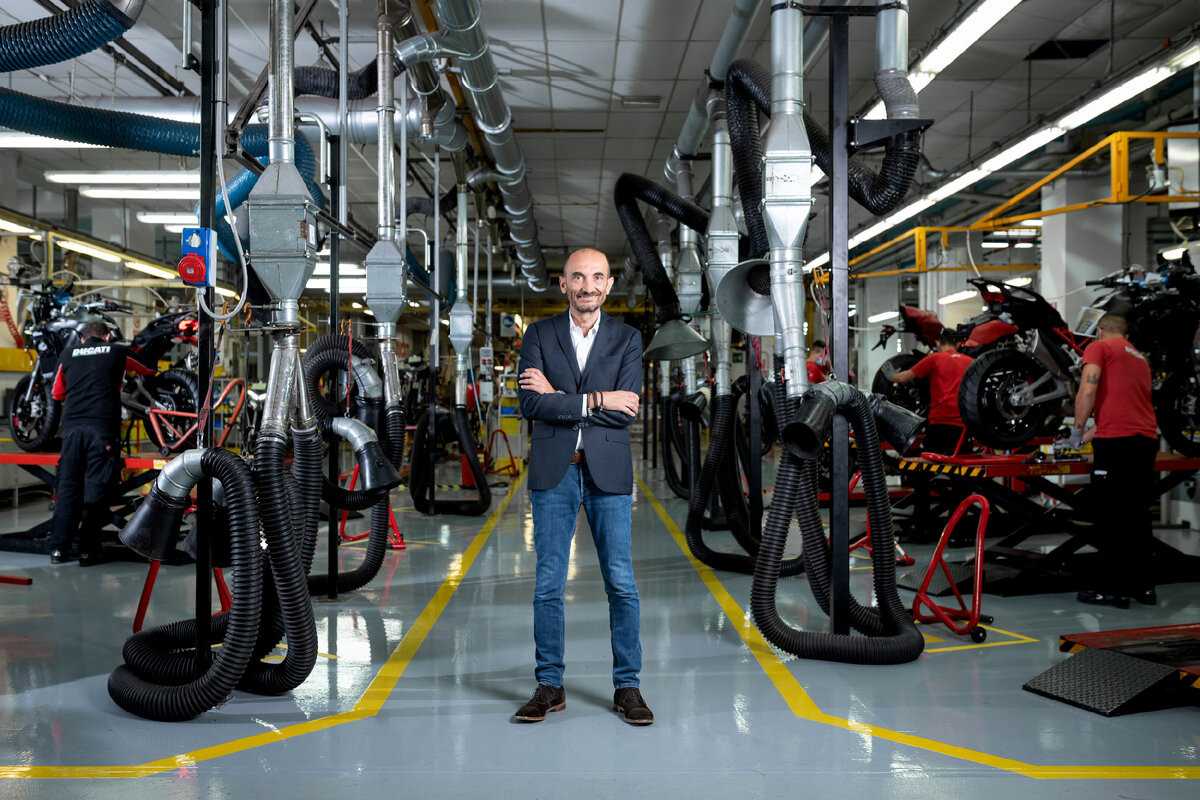 Генеральный директор фабрики Ducati В Борго Панигале Клаудио Доменикали