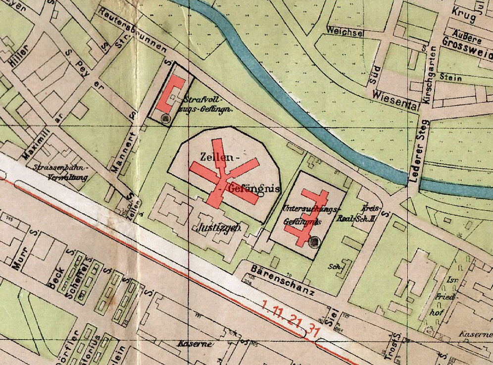 Здания тюрьмы отмечены красным.